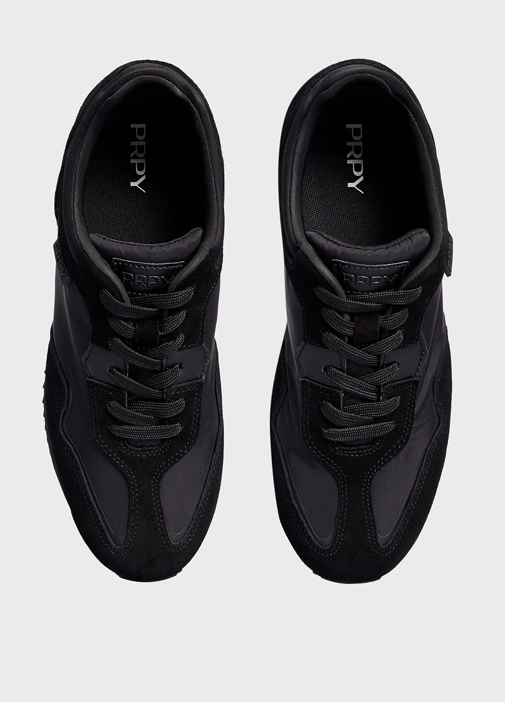 Черные всесезонные кроссовки PRPY