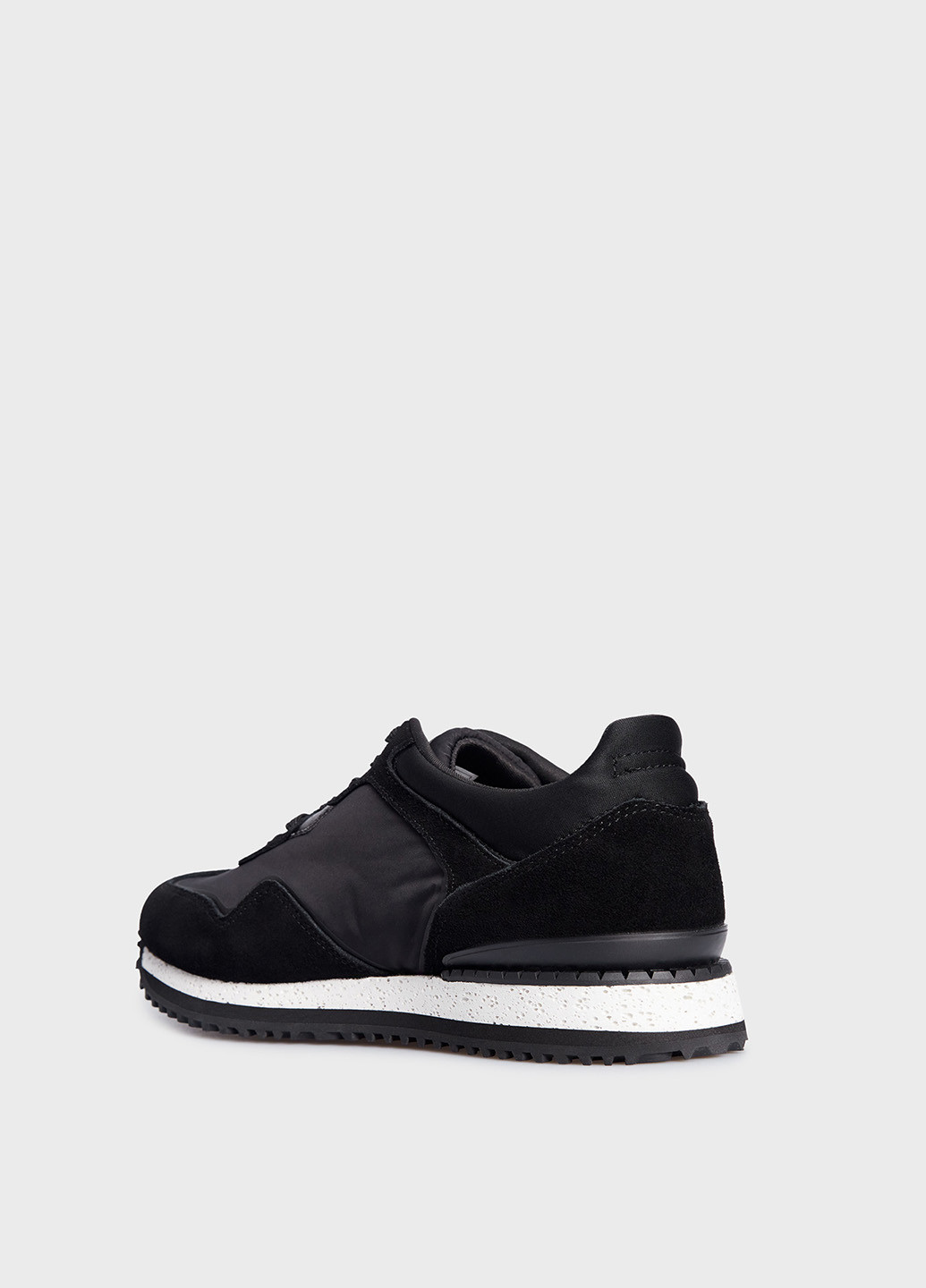 Черные всесезонные кроссовки PRPY