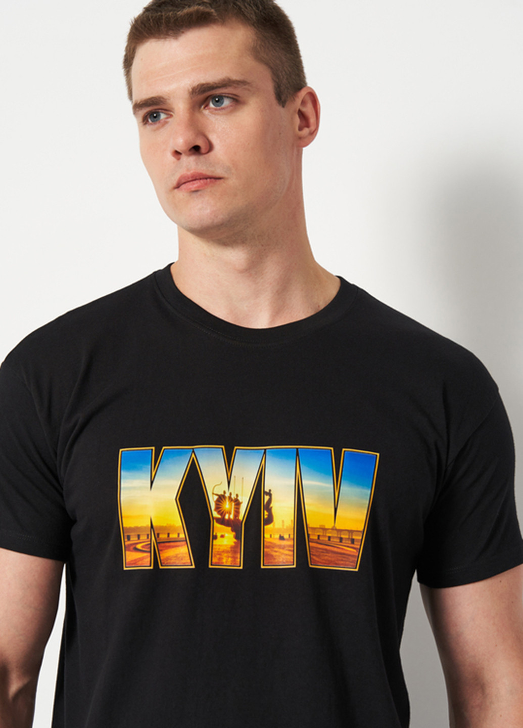 Черная футболка Sol's