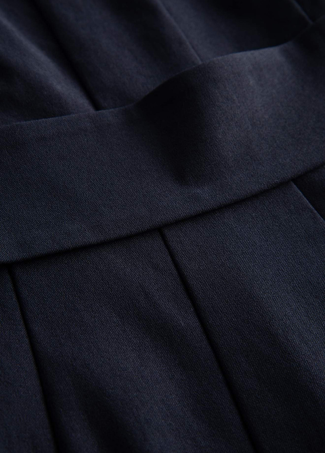 Темно-синя ділова сукня футляр Orsay однотонна
