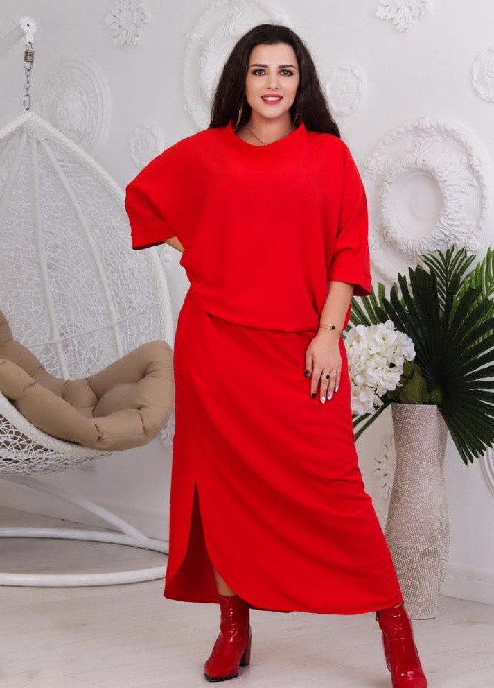 Женский костюм из длинной юбки и свободной кофты красного цвета 357705 New Trend (255411798)