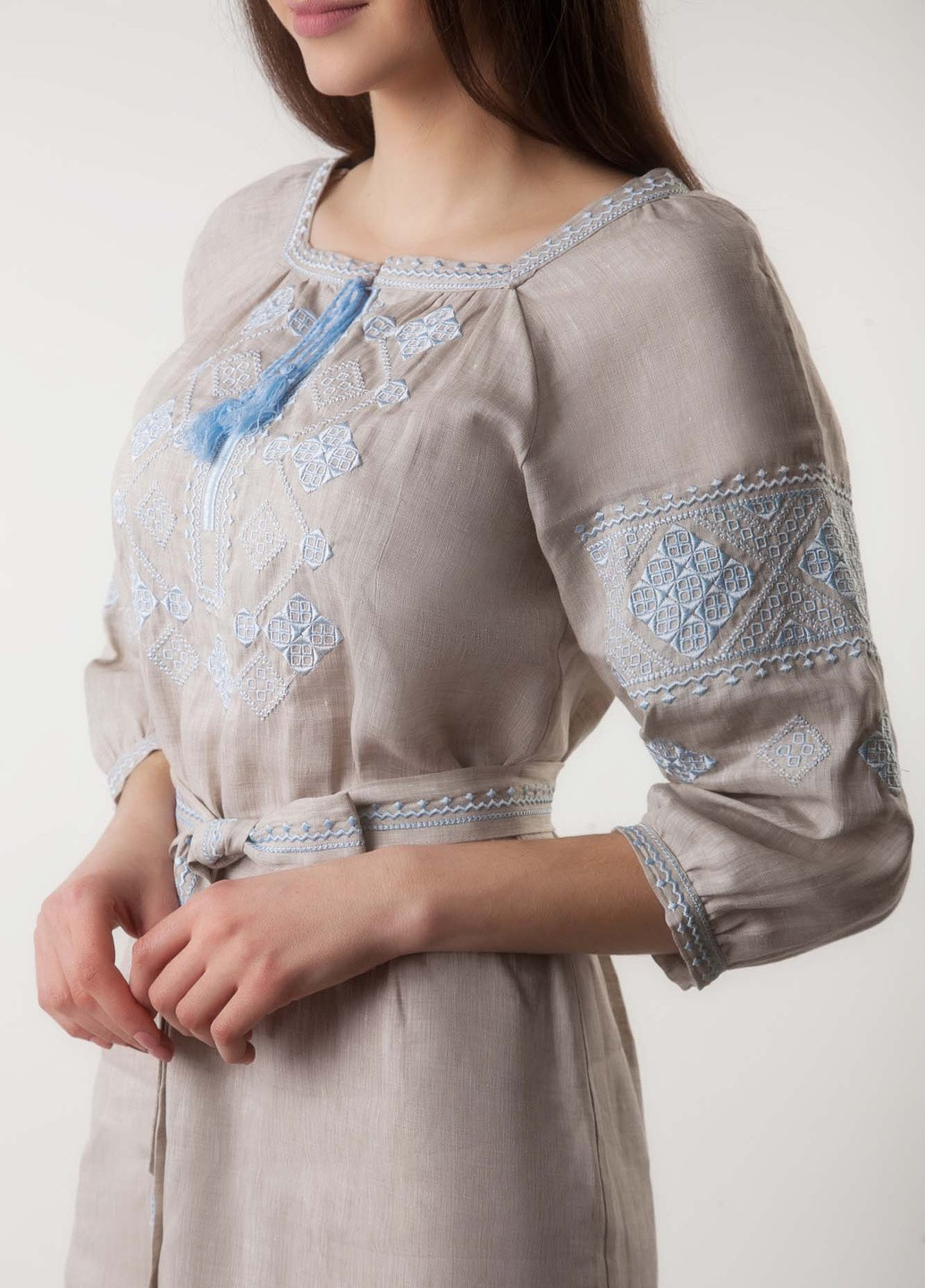 Платье с вышивкой BeART віконце (212022406)