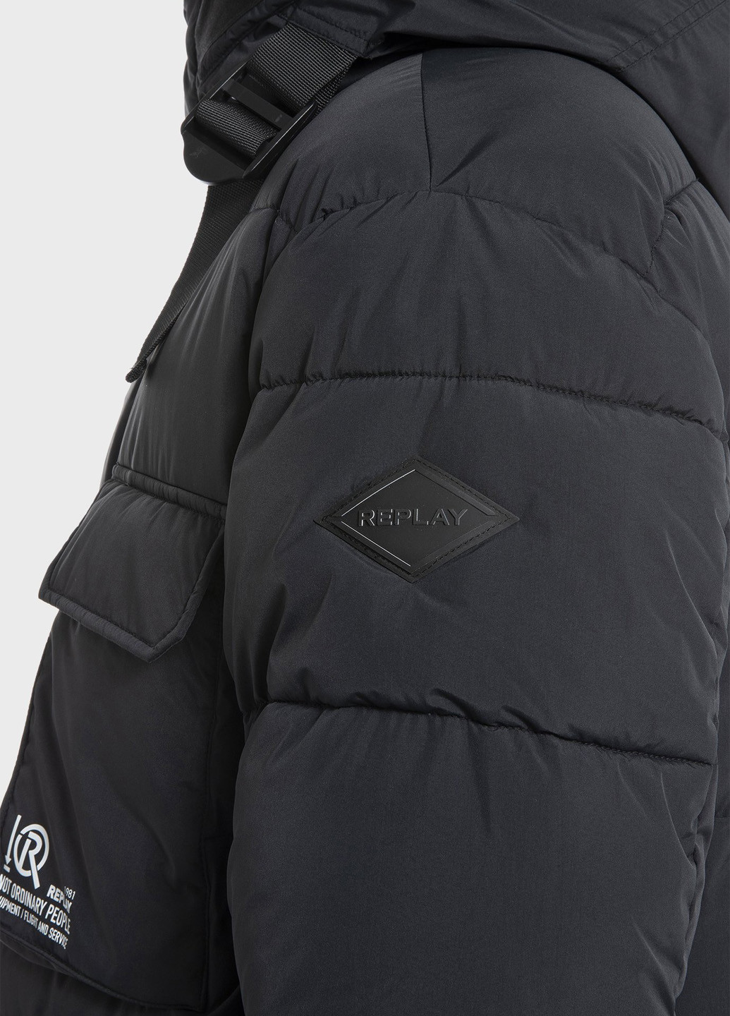 Черная зимняя куртка Replay