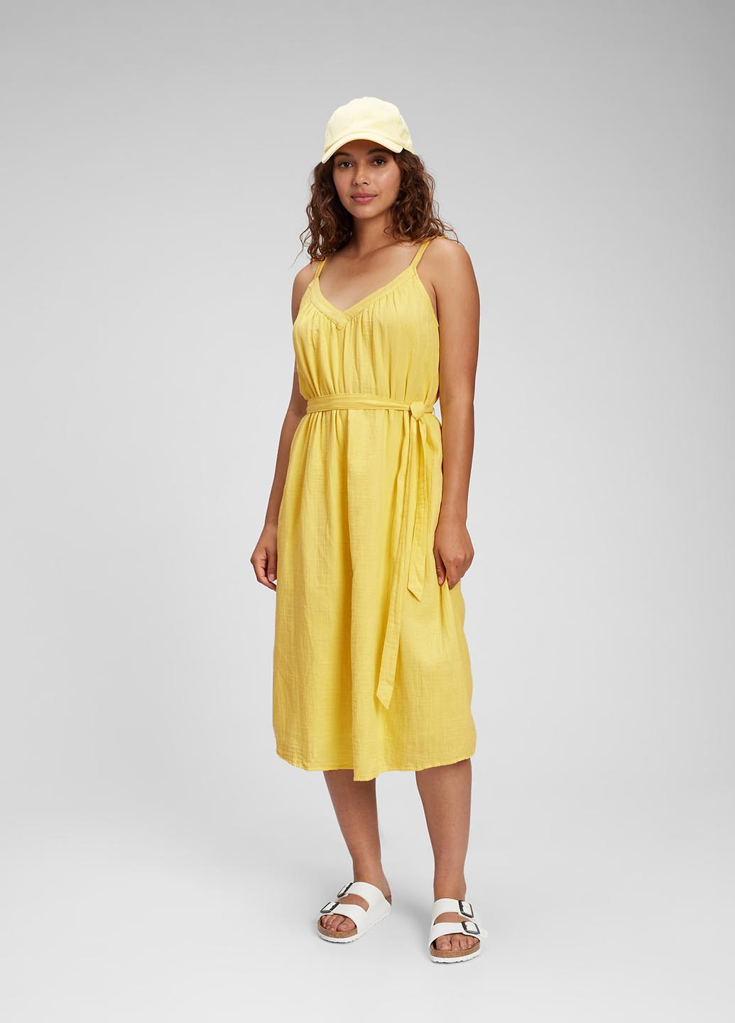 Желтое кэжуал платье платье-комбинация Gap однотонное