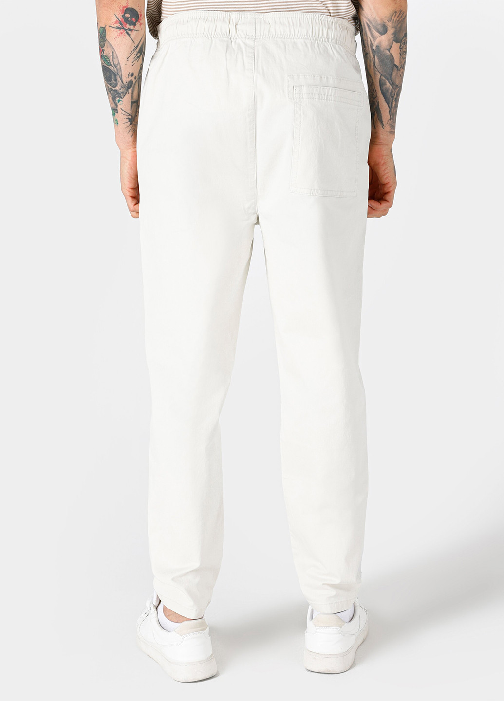 Белые кэжуал демисезонные зауженные брюки Colin's