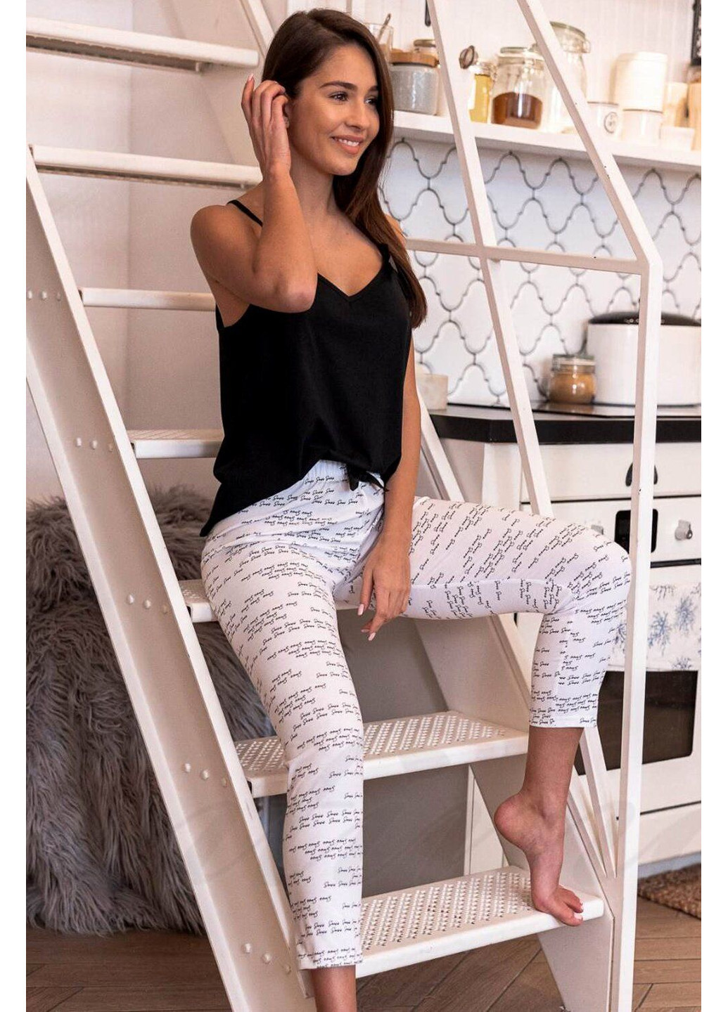 Черно-белая всесезон пижама хлопковая с брюками черно-белая antonella s202030 Sensis