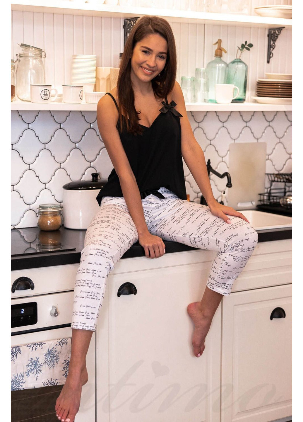 Черно-белая всесезон пижама хлопковая с брюками черно-белая antonella s202030 Sensis