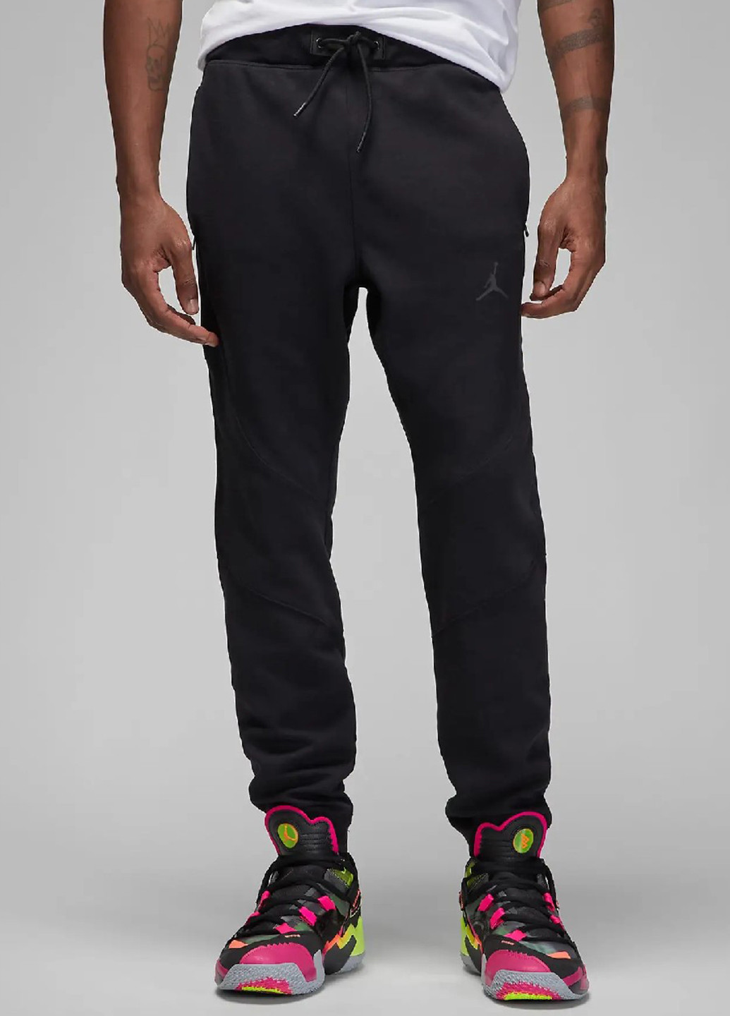 Черные спортивные демисезонные джоггеры брюки Jordan