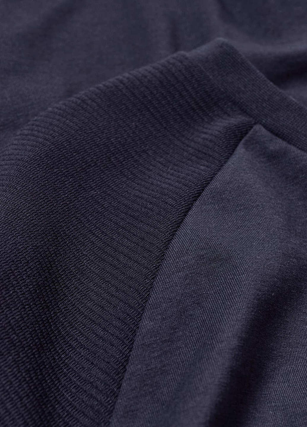 Темно-синя футболка C&A