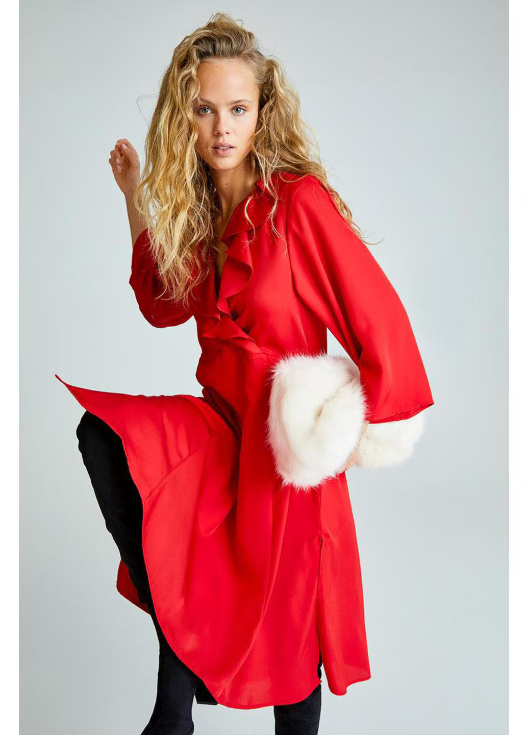 Красное кэжуал платье клеш H&M однотонное