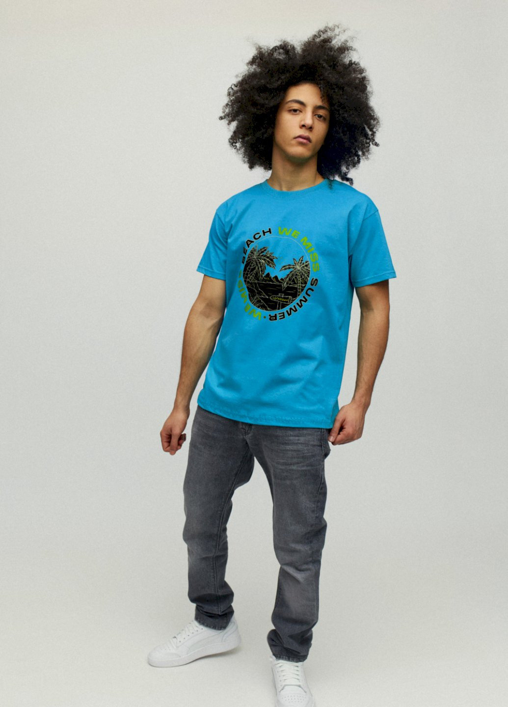 Светло-синяя футболка мужская YAPPI