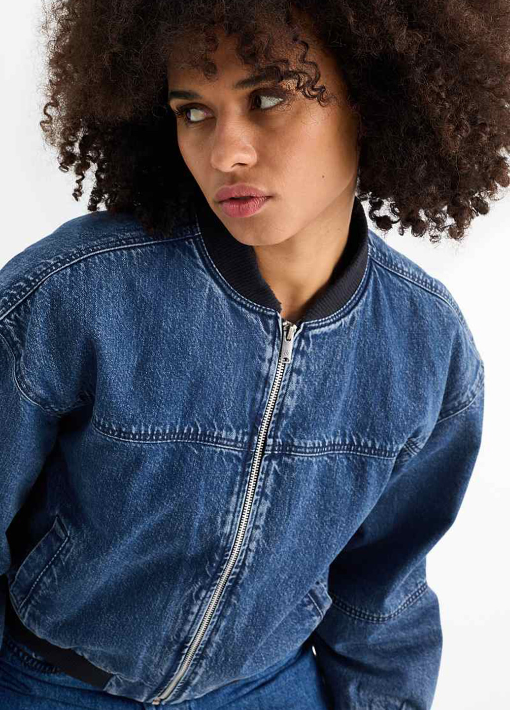 Бомбер C&A на молнии (367804017)