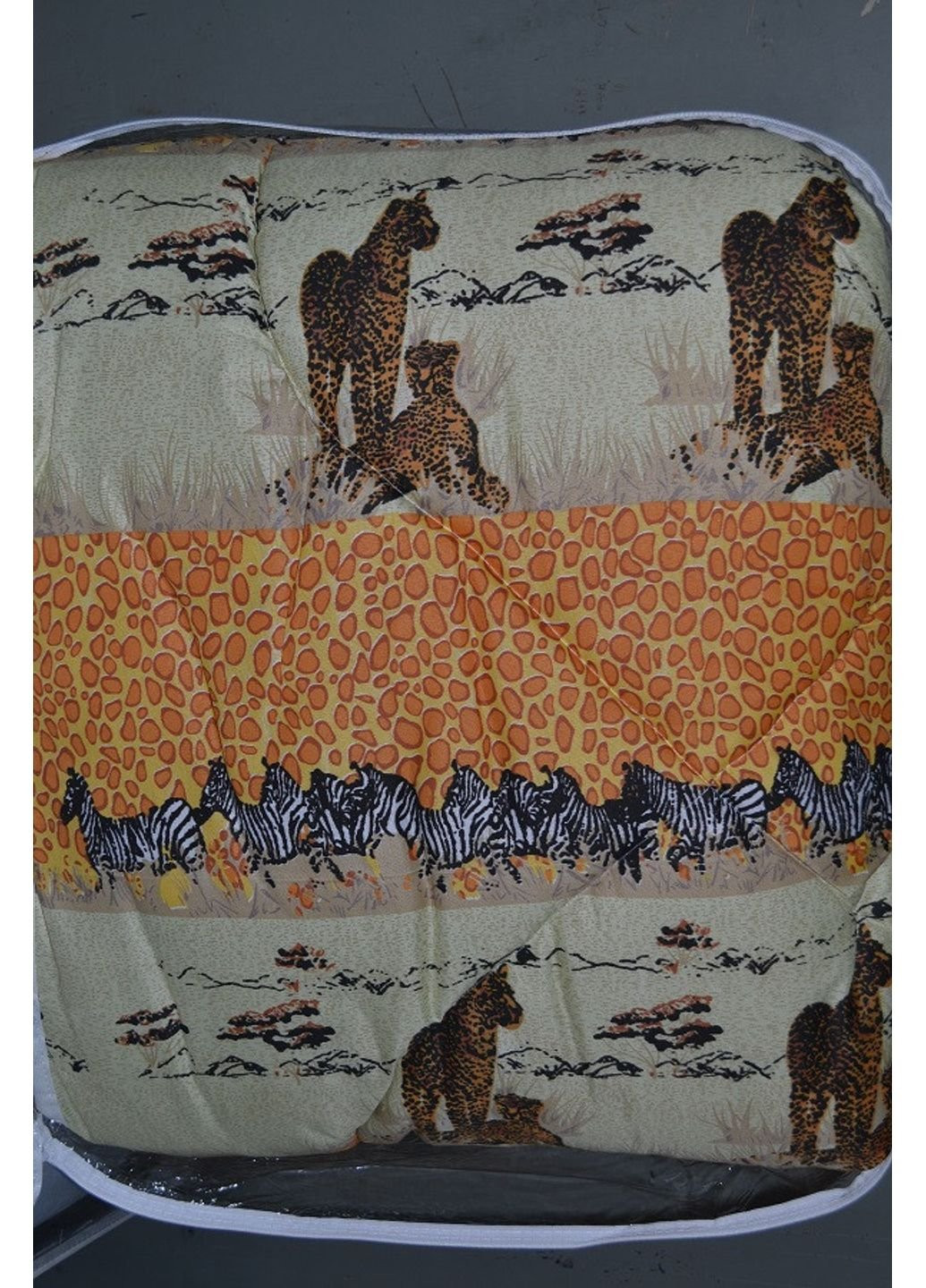 Ковдра закрита вовна овеча (Полікоттон) Двоспальне 180х210 55119 Moda (253617937)