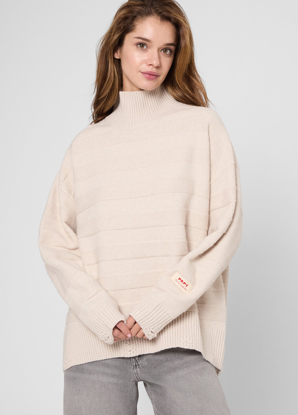 Світло-бежевий зимовий светр PRPY