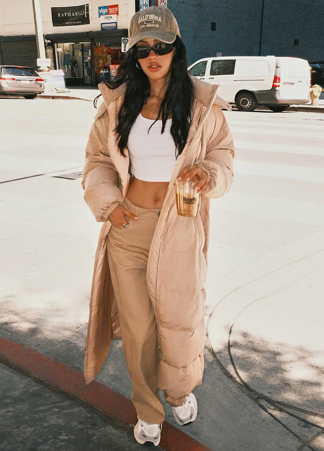 Пудрова зимня куртка SHEIN