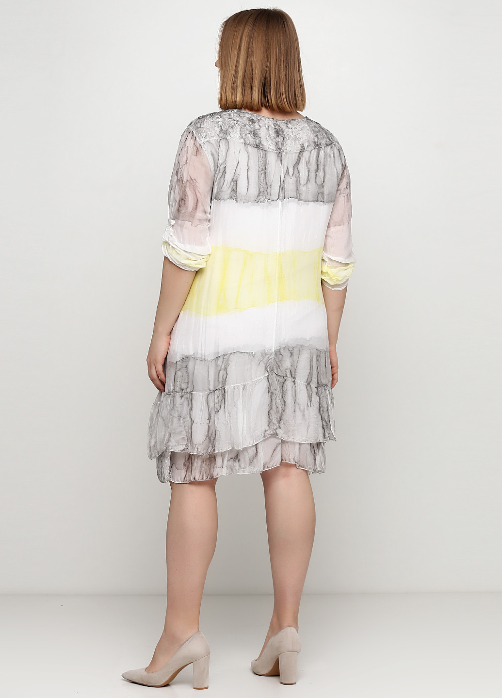 Серое кэжуал платье Made in Italy с абстрактным узором