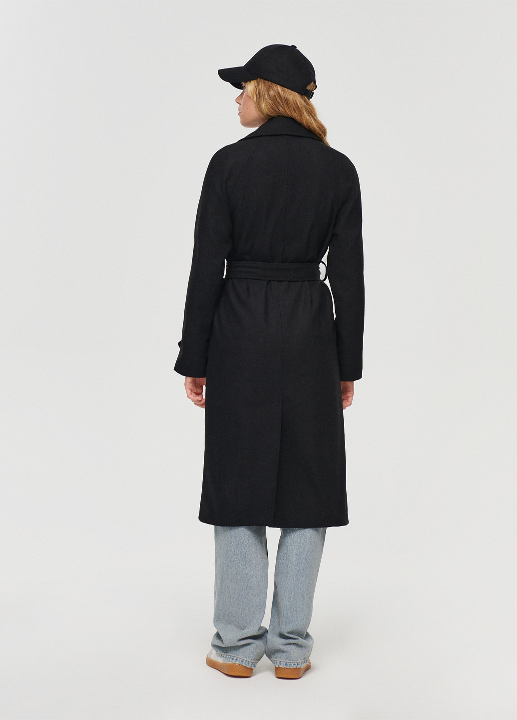 Черное демисезонное Пальто двубортное House