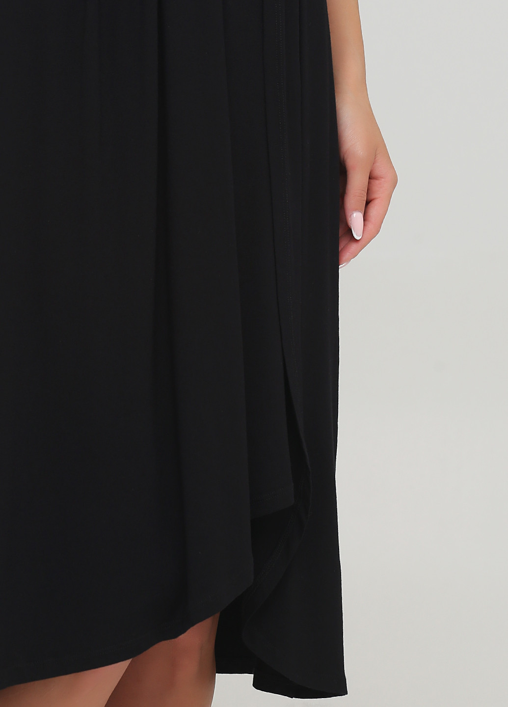 Черное коктейльное платье на запах Boden однотонное