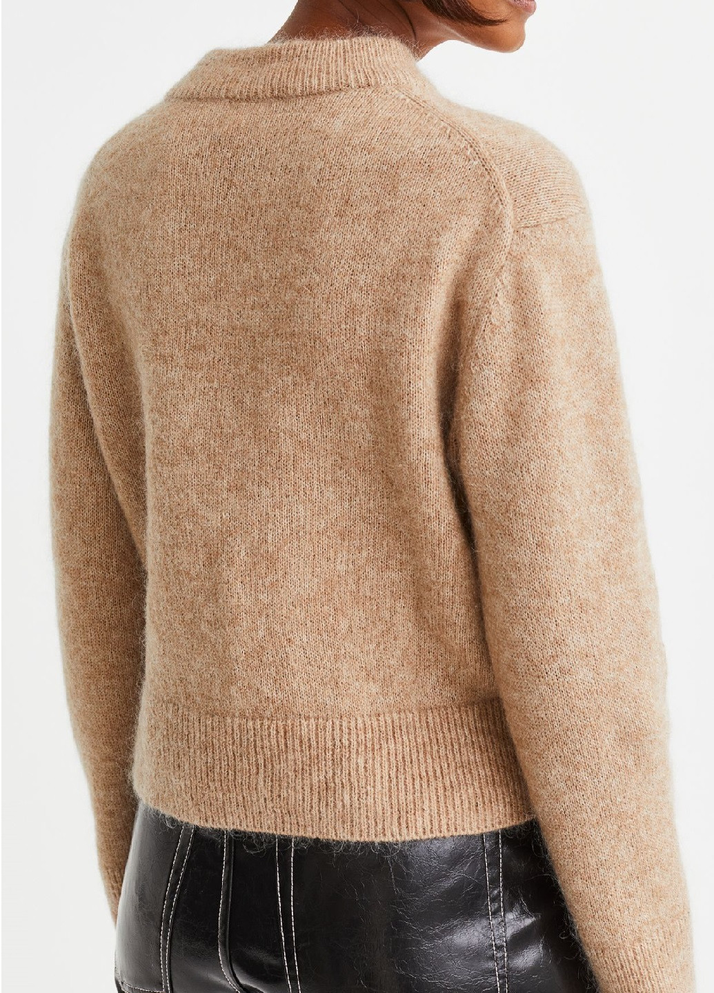 Бежевий демісезонний светр тонкого в'язання із сумішевого мохера H&M