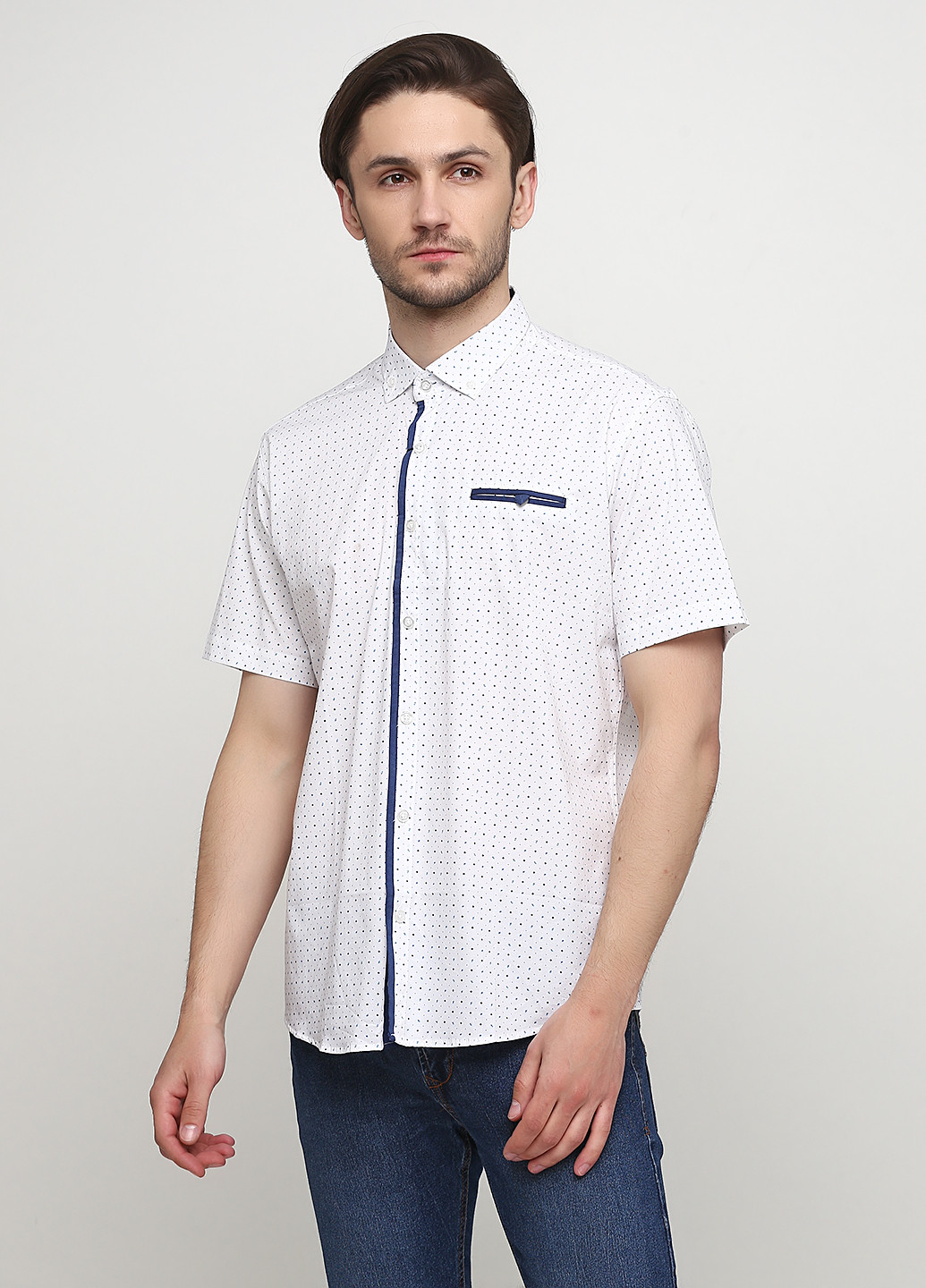Белая кэжуал рубашка с абстрактным узором Recodar