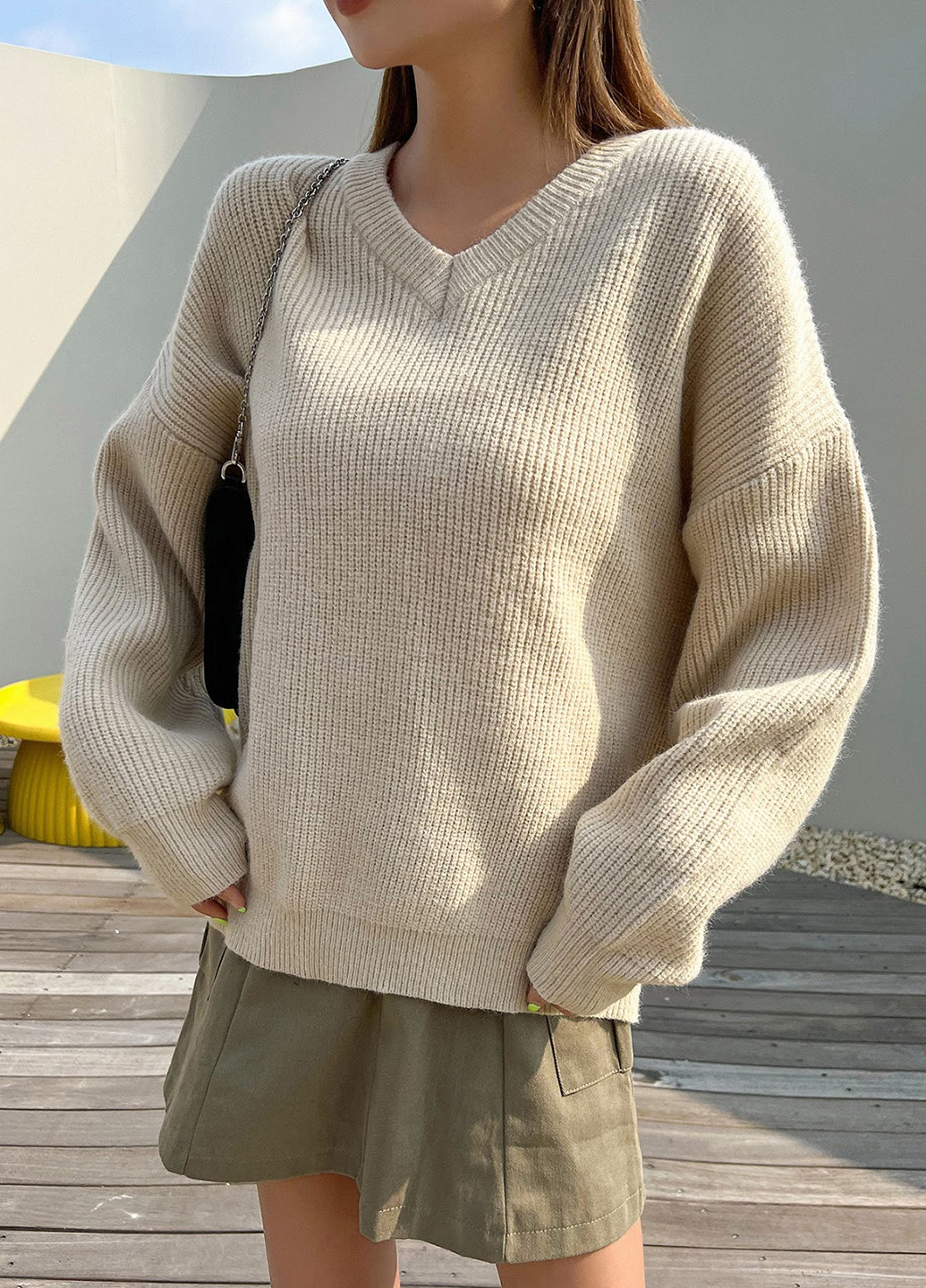 Бежевый демисезонный пуловер пуловер SHEIN