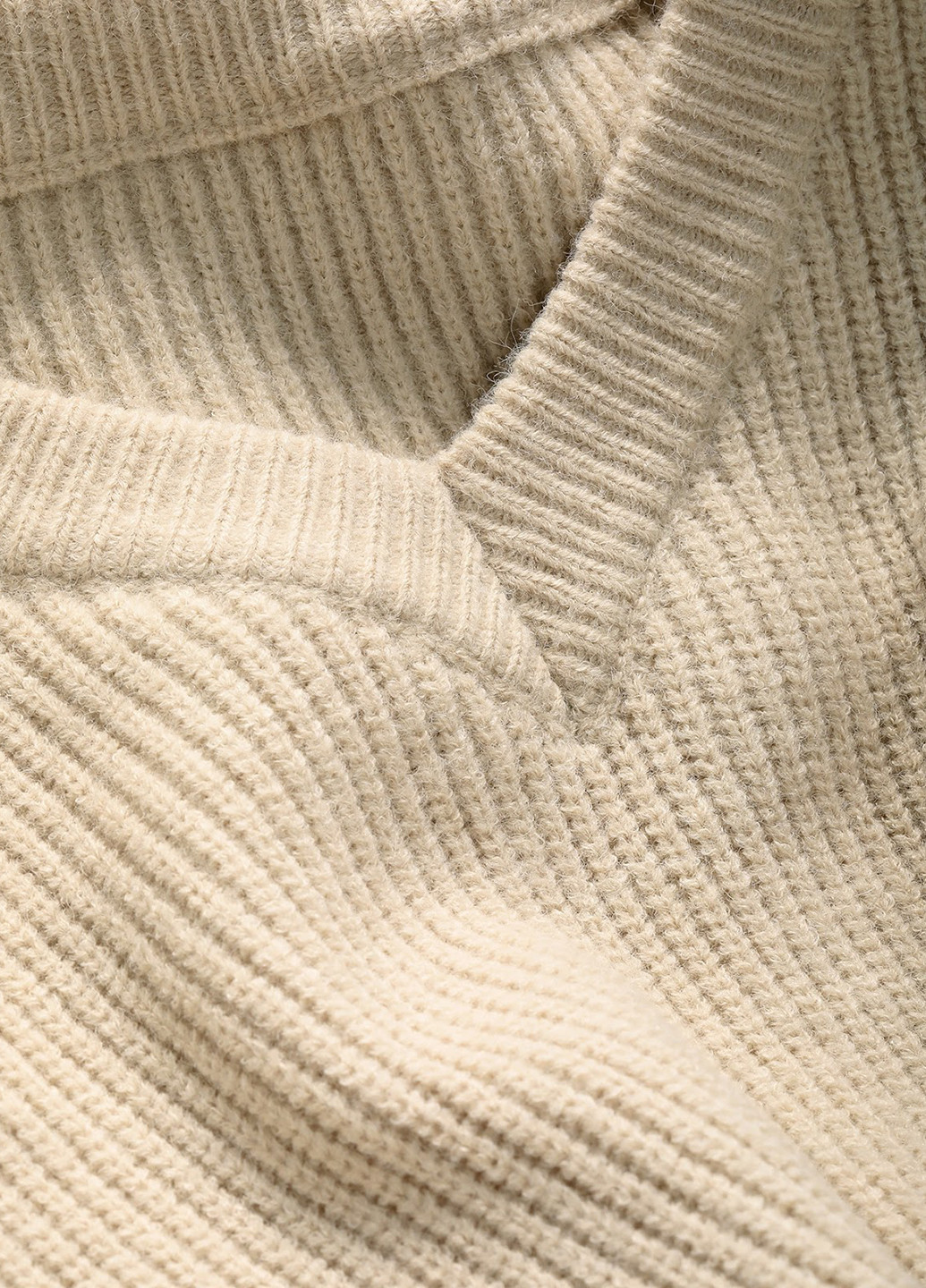 Бежевый демисезонный пуловер пуловер SHEIN