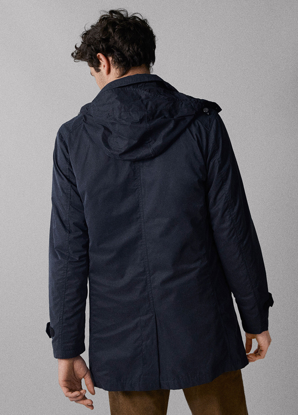 Темно-синя демісезонна куртка Massimo Dutti