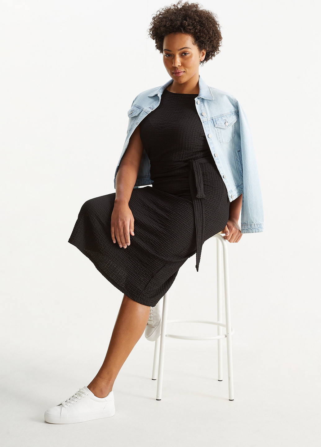 Черное кэжуал платье а-силуэт C&A однотонное