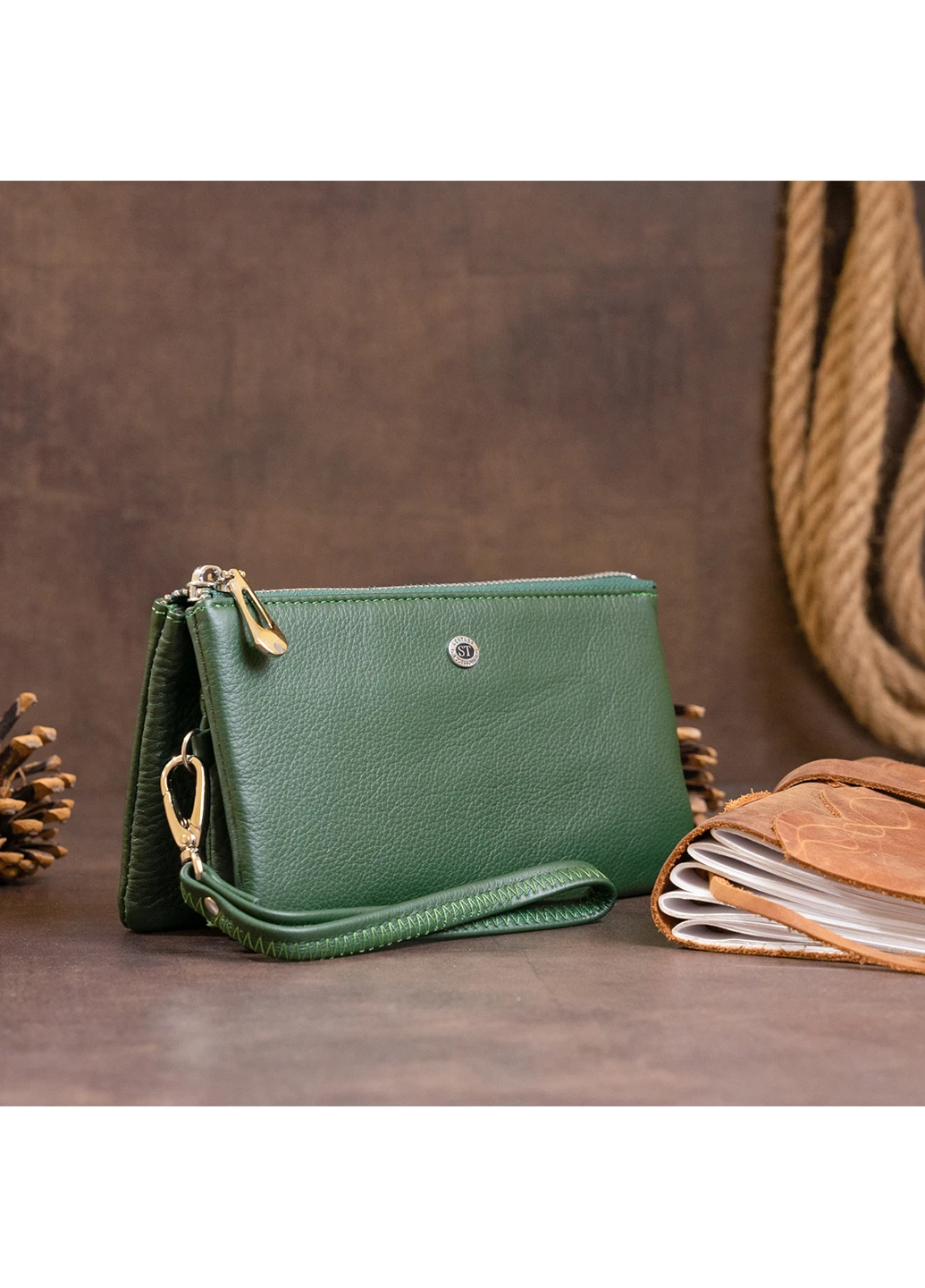 Женский кожаный кошелек-клатч 19,2х10х2 см st leather (252132201)