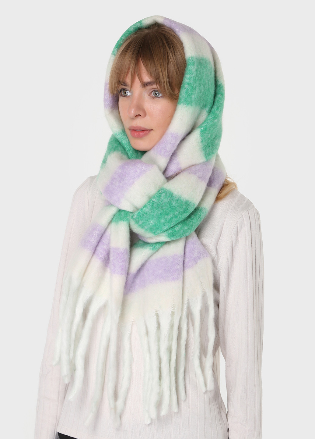 Теплый зимний шерстяной шарф с китицами (185*40см) 445009 Merlini абстрактный комбинированный кэжуал шерсть