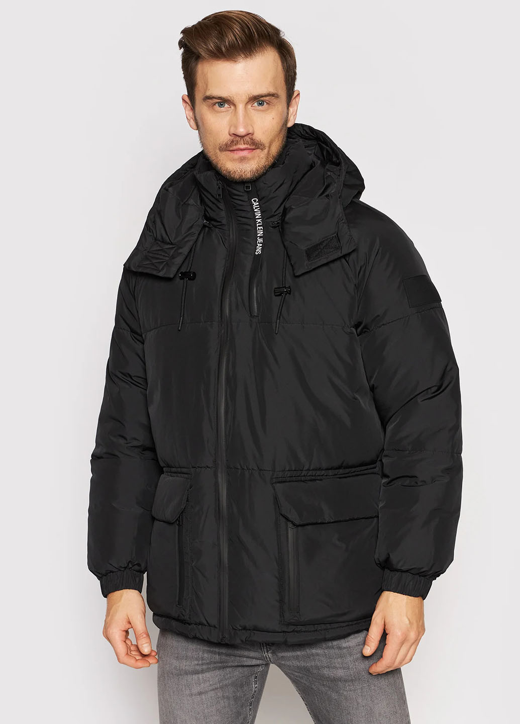 Черная зимняя куртка Calvin Klein