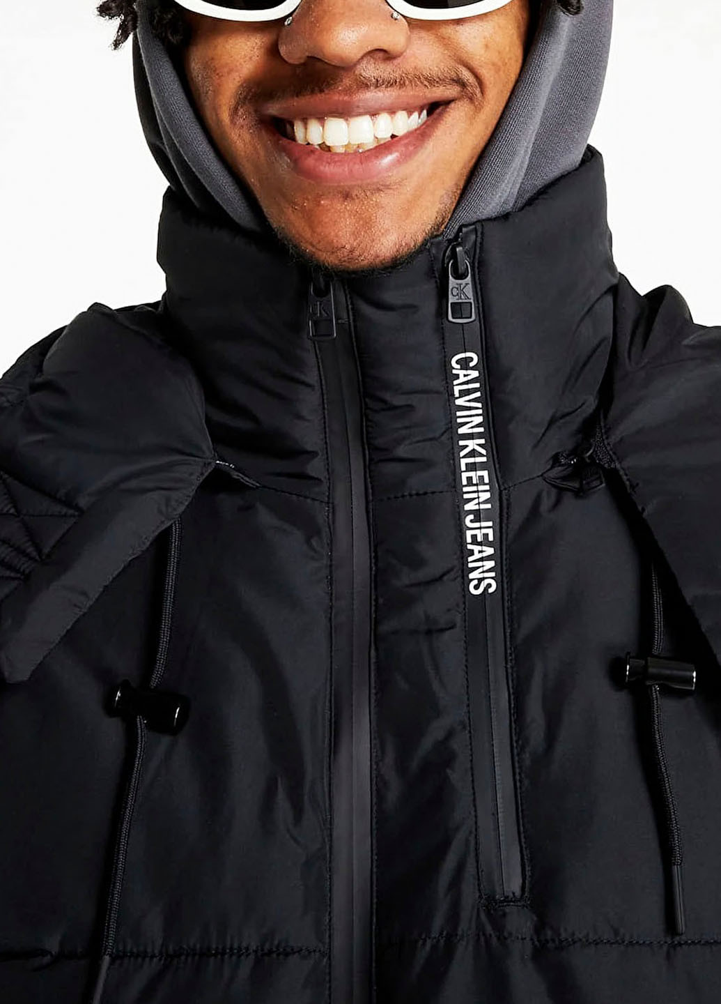 Черная зимняя куртка Calvin Klein