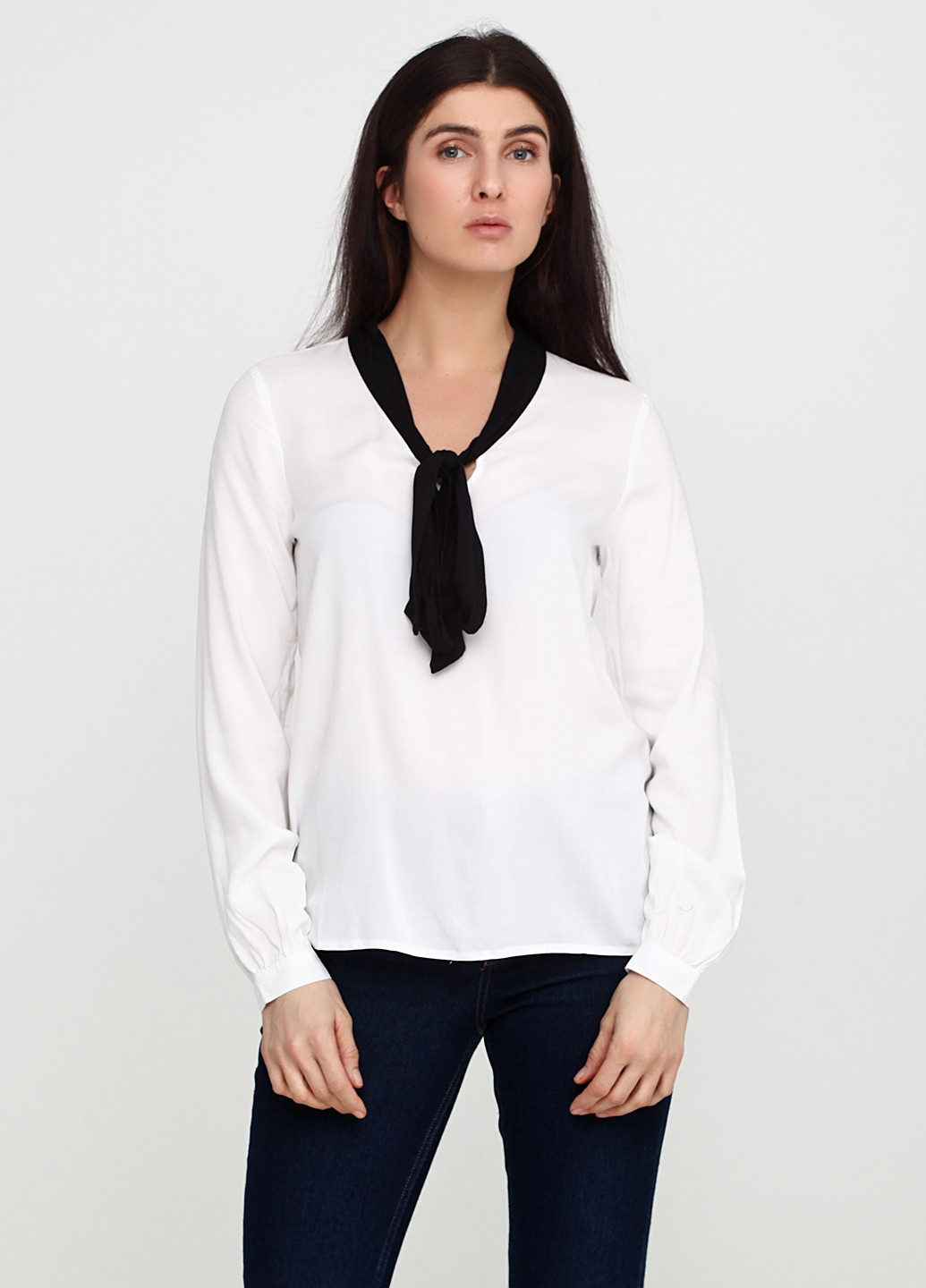 Белая демисезонная блуза Esmara