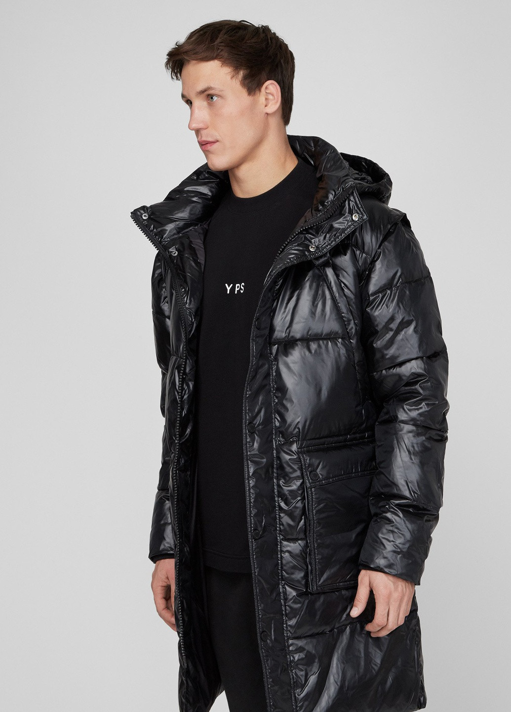 Черная зимняя куртка YPS