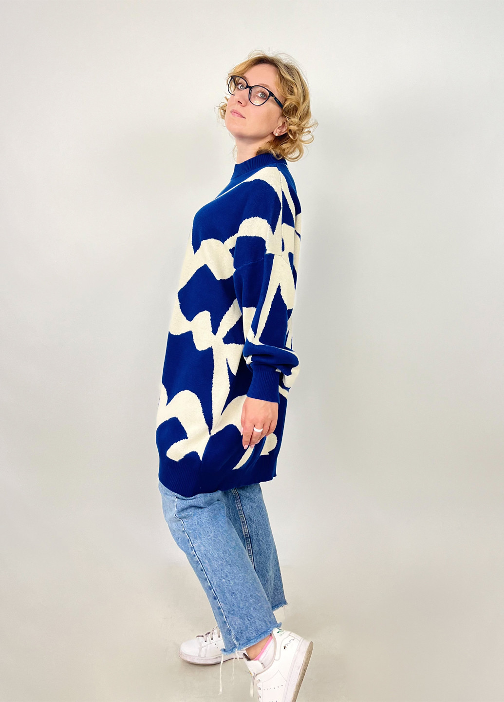 Синее кэжуал платье платье-свитер Monki с рисунком