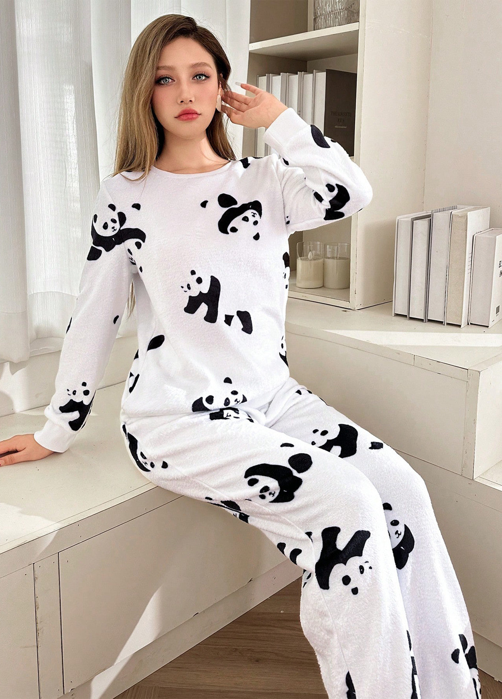 Белая всесезон пижама (свитшот, брюки) свитшот + брюки SHEIN