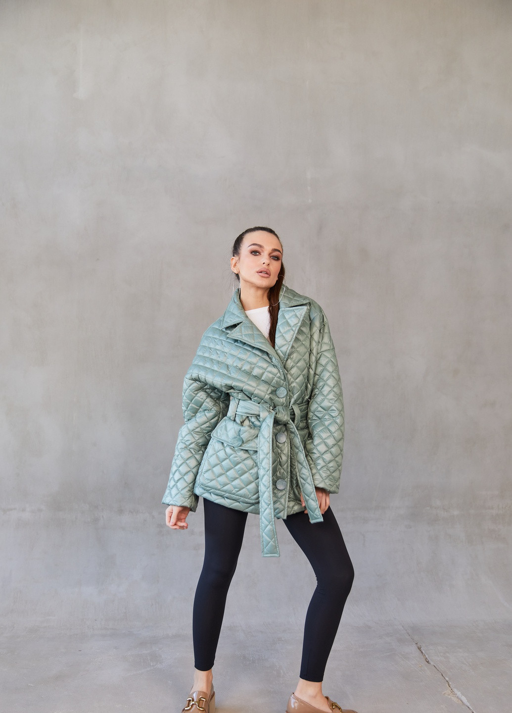 Оливковая демисезонная куртка MN