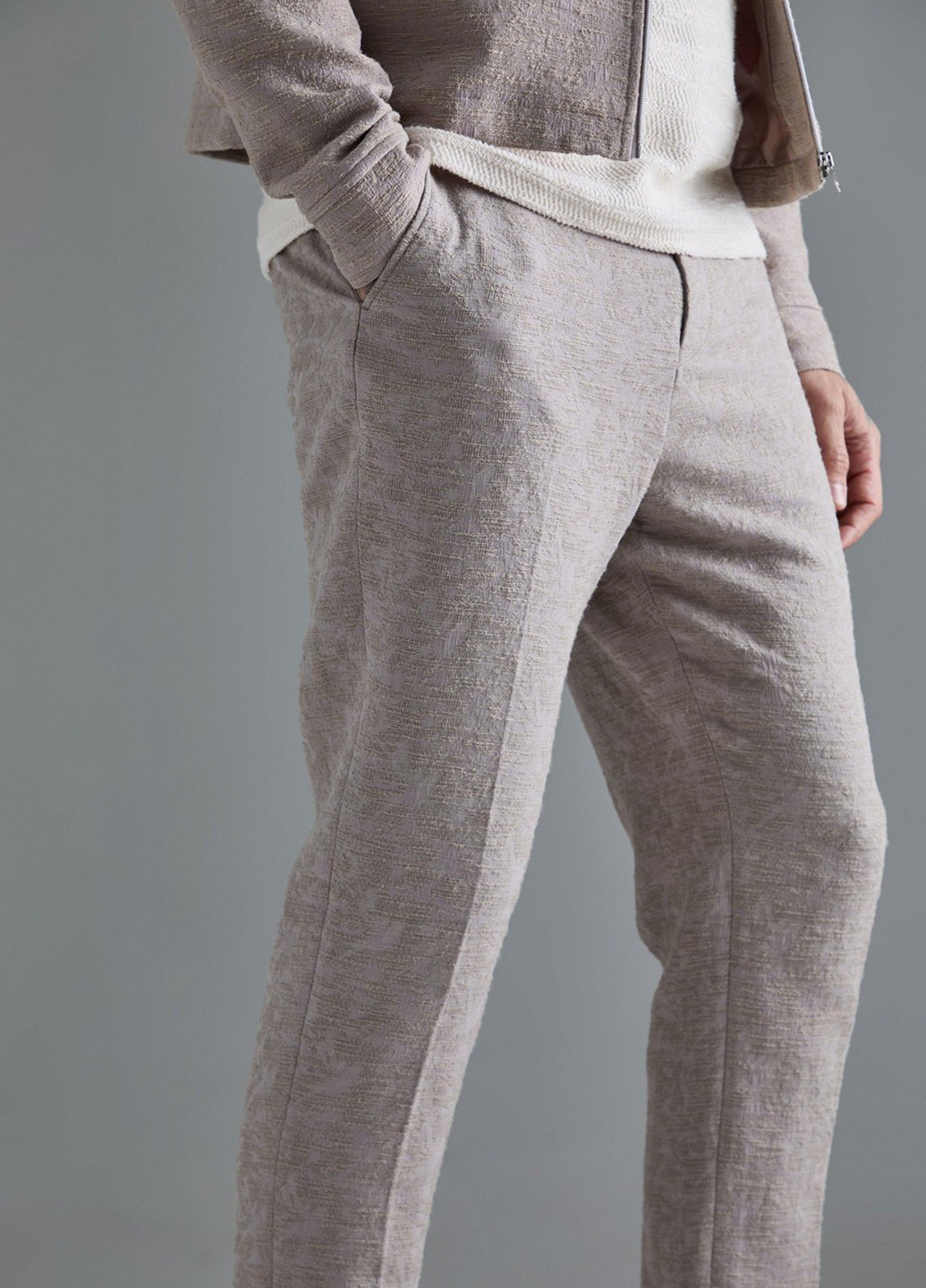 Пудровые кэжуал демисезонные зауженные брюки Boohoo