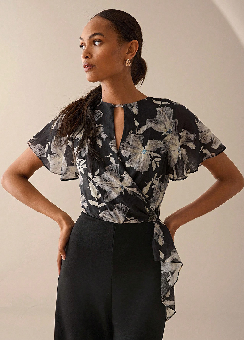 Комбінезон SHEIN комбінезон-брюки квітковий чорний діловий, кежуал поліестер