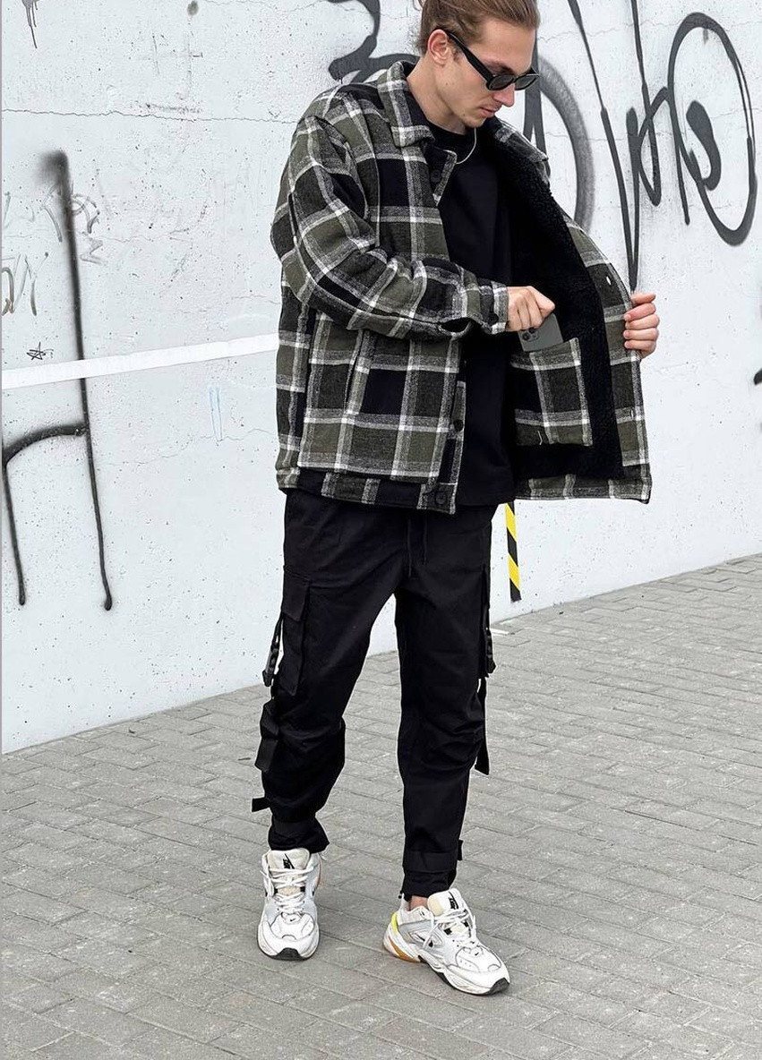 Зелена зимня оверсайз куртка GRUF