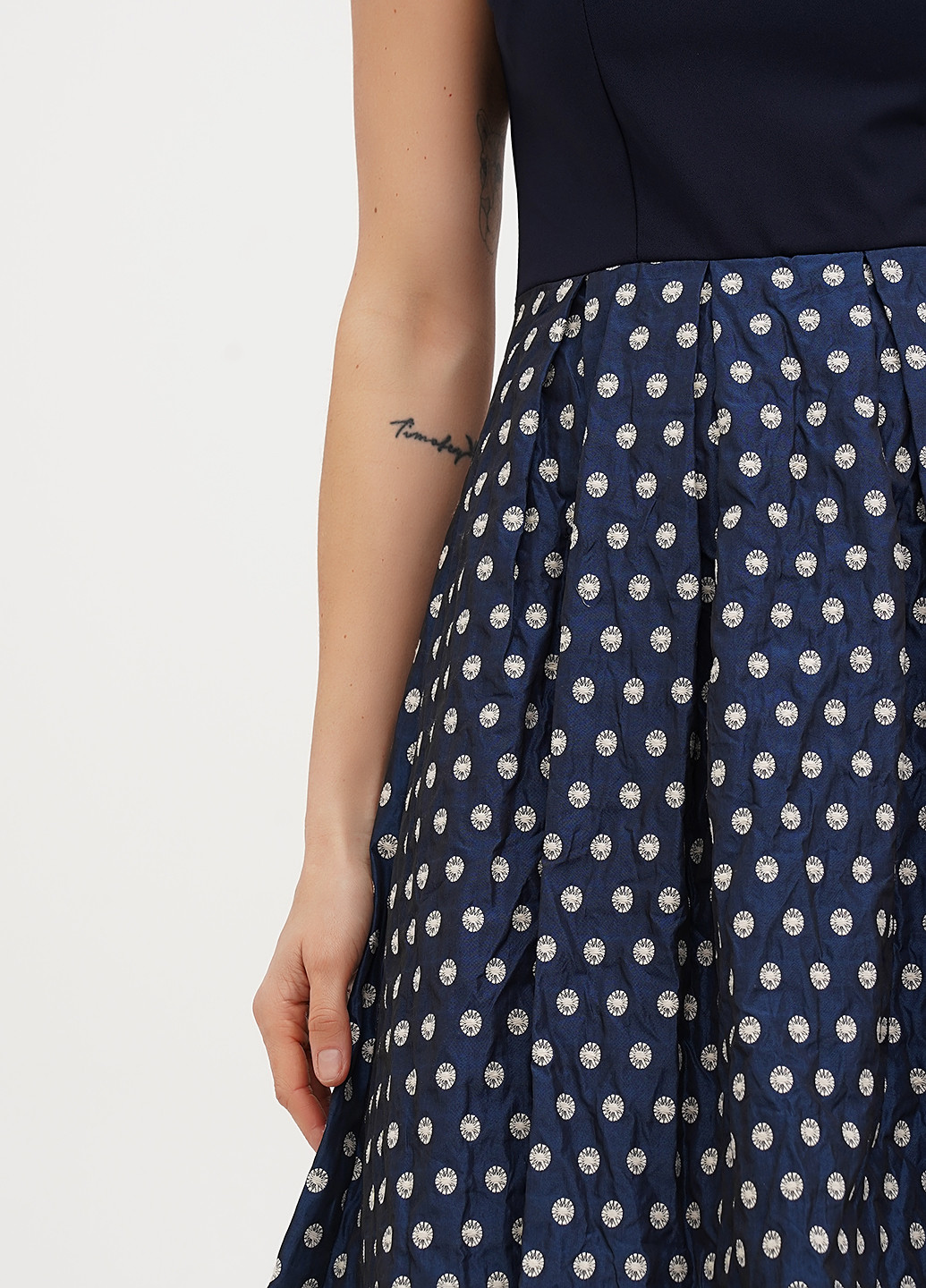 Синее кэжуал платье клеш Vicolo с геометрическим узором