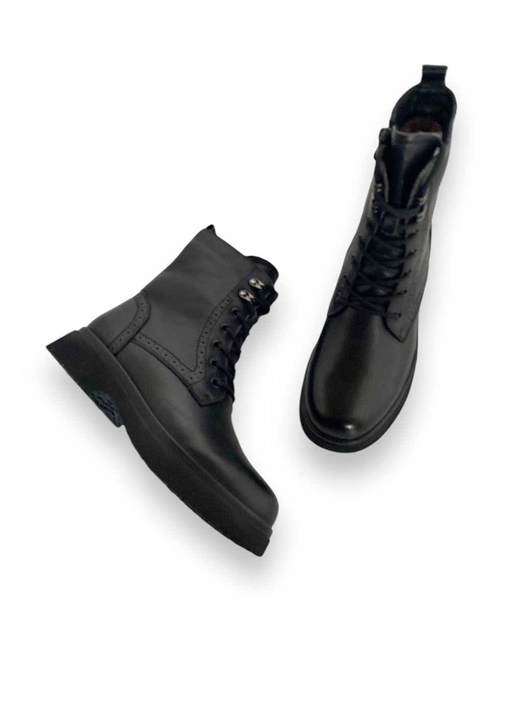 Зимние ботинки Meego со шнуровкой