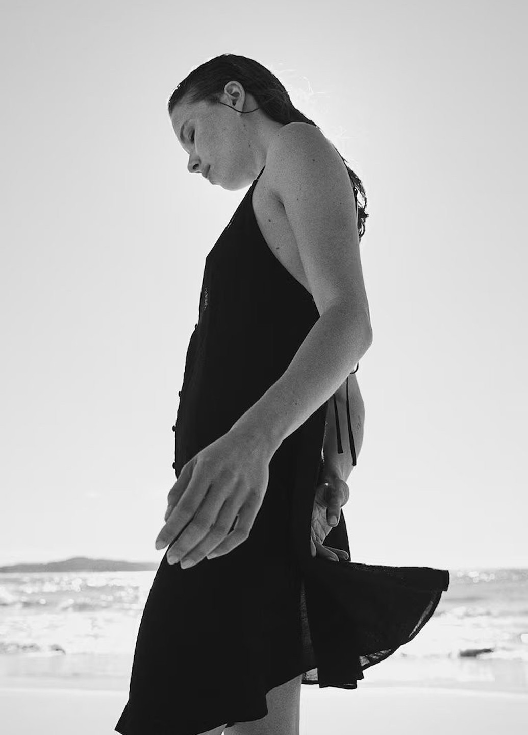 Чорна сукня H&M однотонна