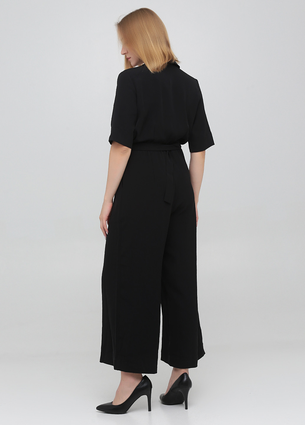 Комбинезон Weekday комбинезон-брюки однотонный чёрный вечерний, кэжуал полиэстер