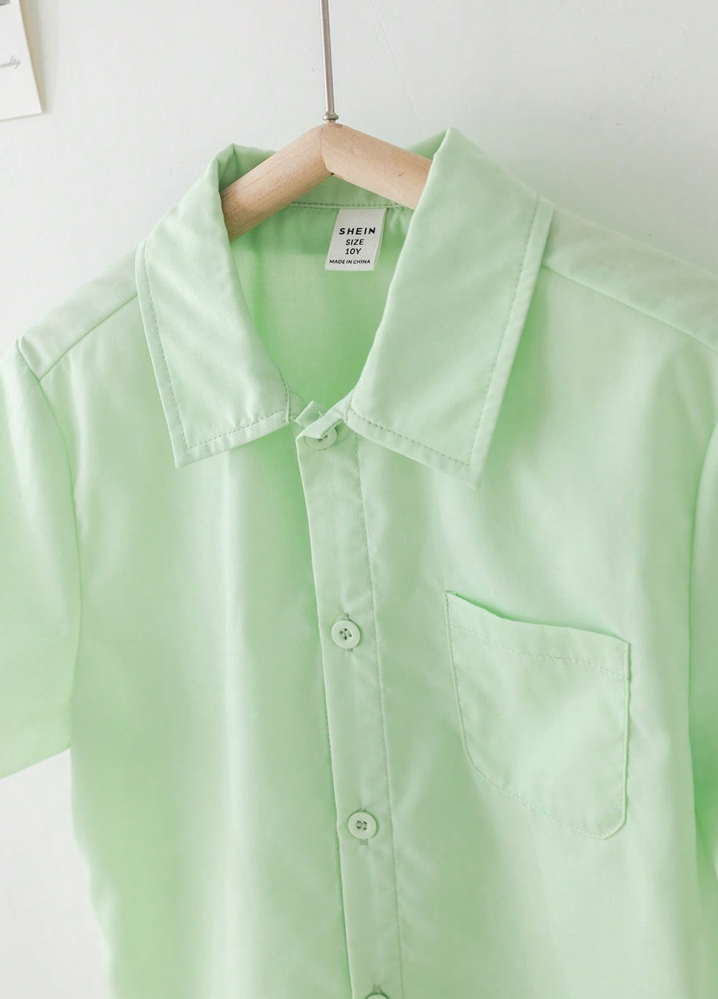 Светло-зеленая кэжуал рубашка однотонная SHEIN