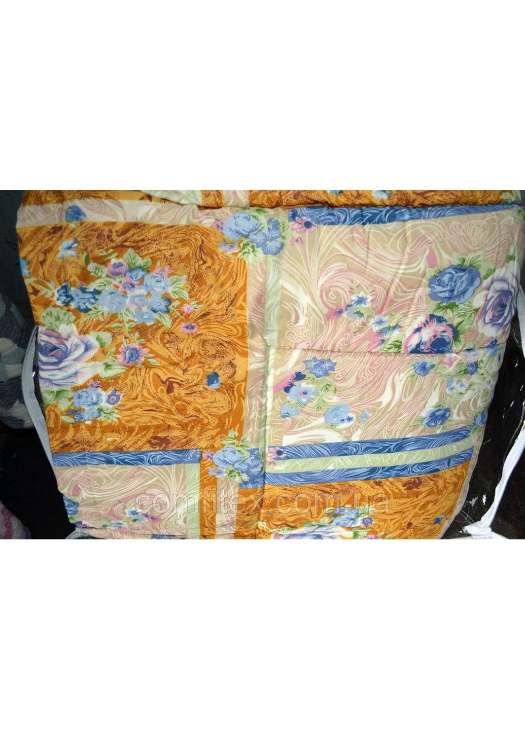 Ковдра закрита вовна овеча (Бязь) Двоспальне Євро 200х220 51297 Moda (253618792)
