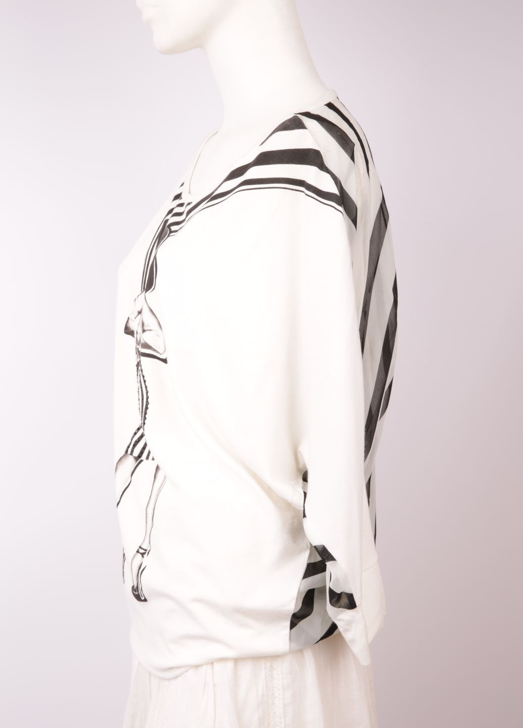 Черно-белая летняя блуза для беременных Vero Moda