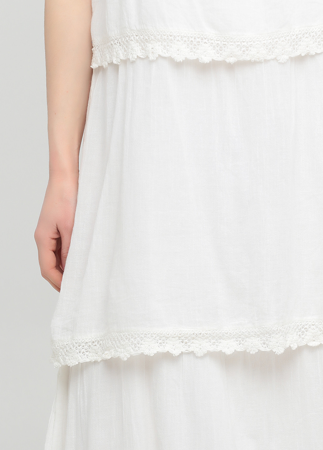 Молочное кэжуал платье с открытыми плечами однотонное Vero Moda однотонное