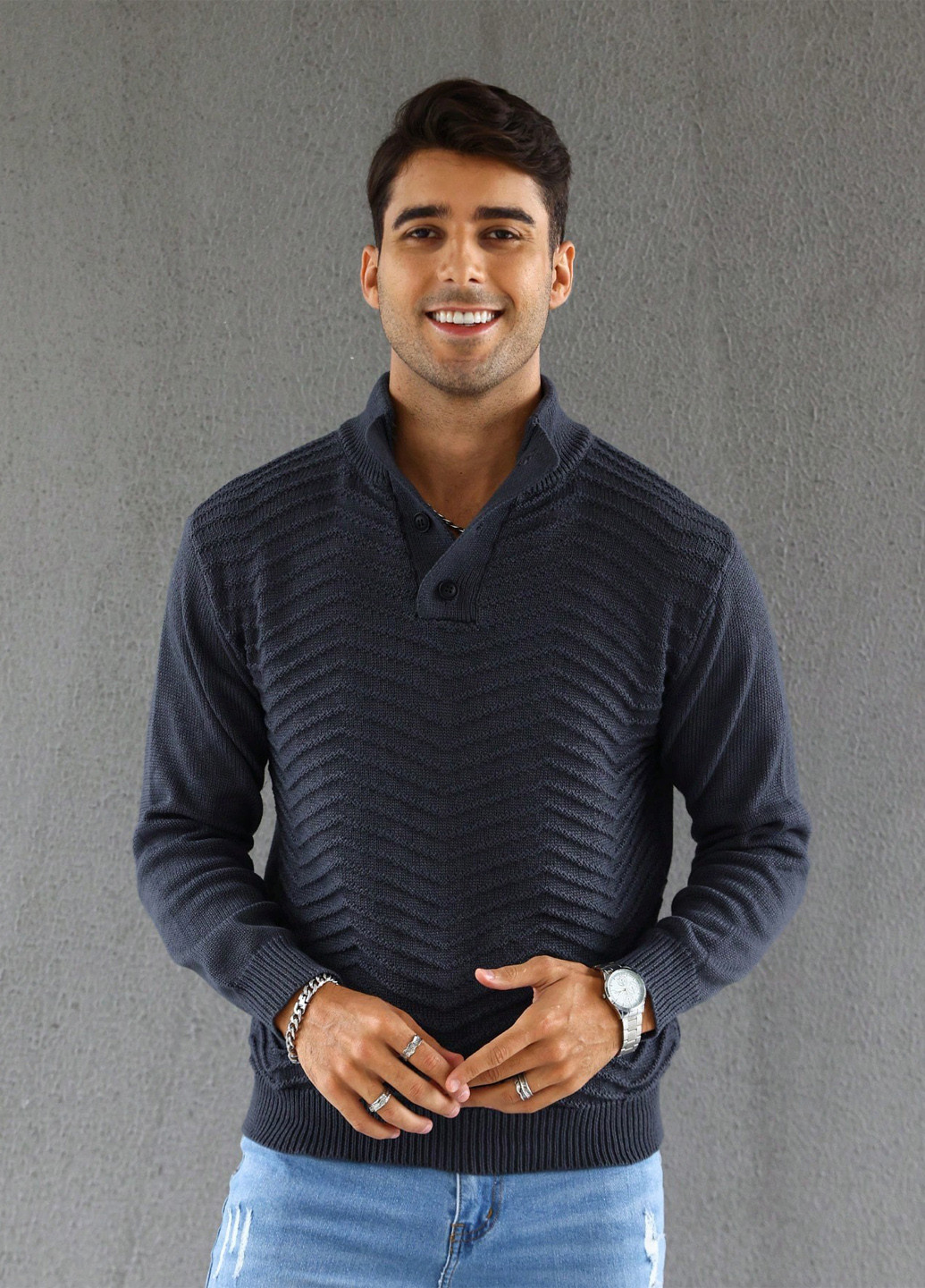 Сірий демісезонний светр SHEIN