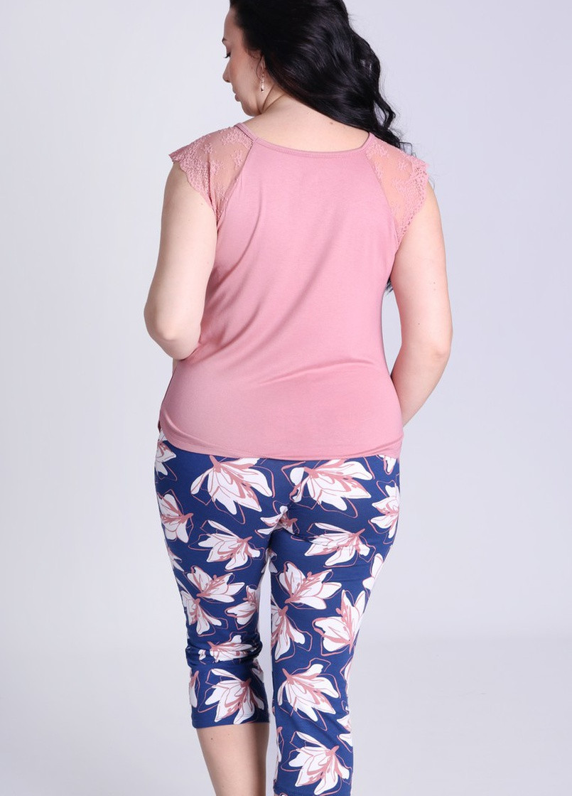 Розовая всесезон женска пижама с бриджами плюссайз футболка + бриджи VNOCHI